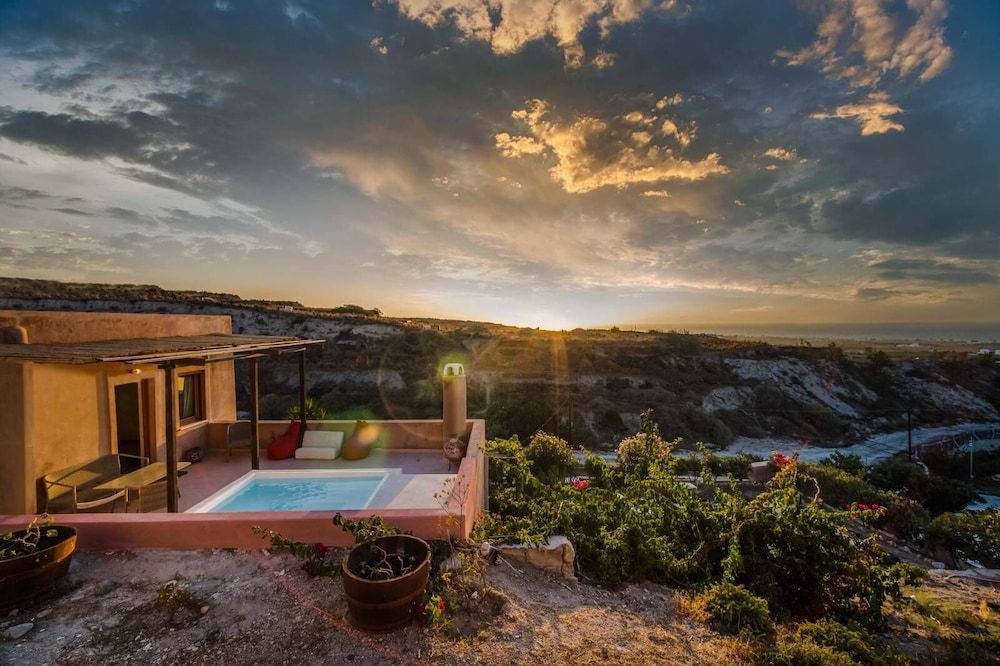 undefined Rosepepper Villa 2