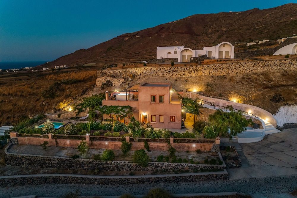 undefined Rosepepper Villa 4