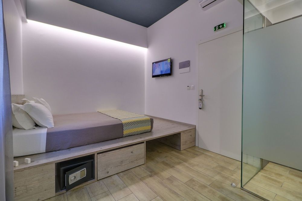 athensotel Double Room 7