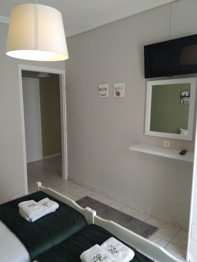 Dionisos Elia Studio (Apartment) 3