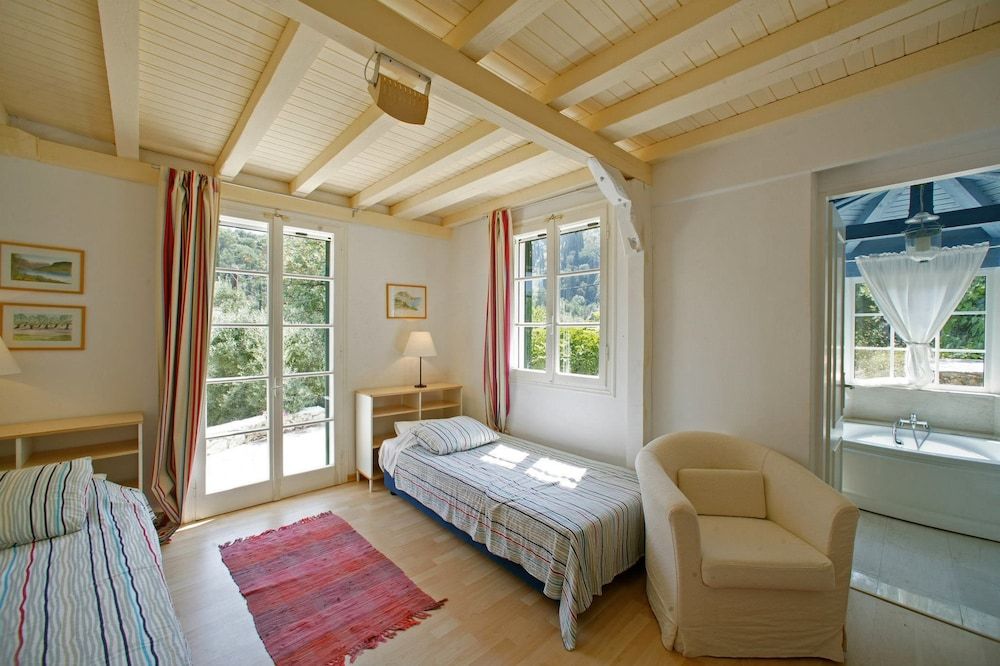 Comfort Villa, 2 Bedrooms (Kiparissi)