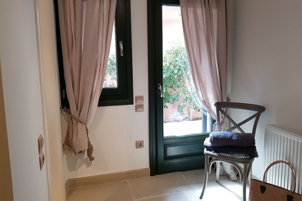 Thermesea Luxury Lodge Junior Suite Semi-Basement with Atrium 4