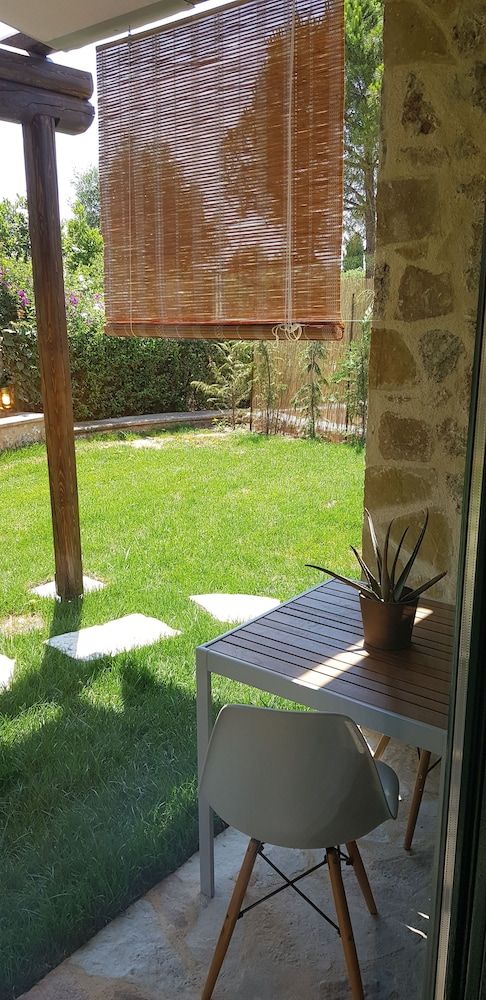 Thermesea Luxury Lodge Suite, Garden View 6