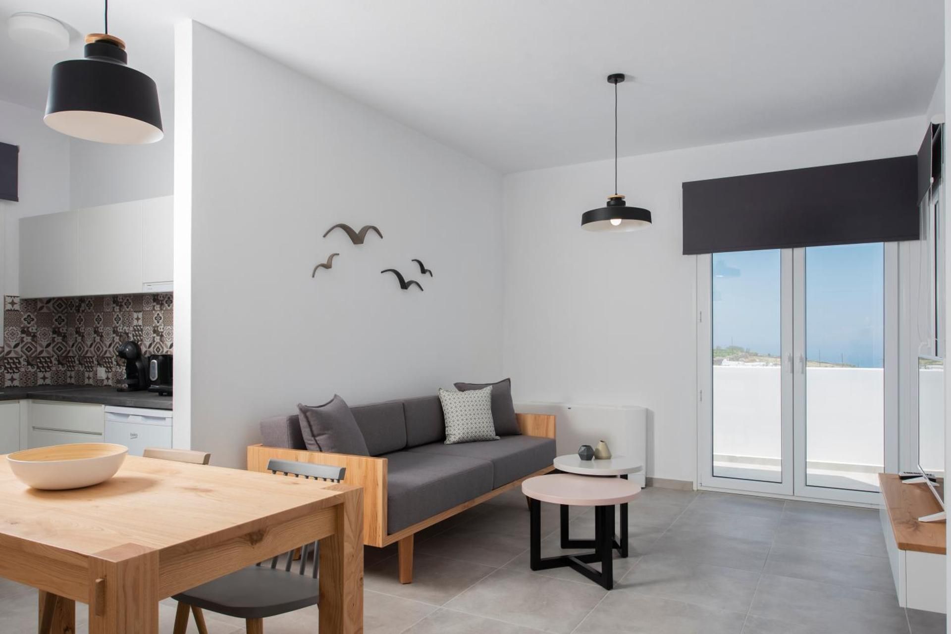 Deluxe Suite with Hot Tub and Sea View