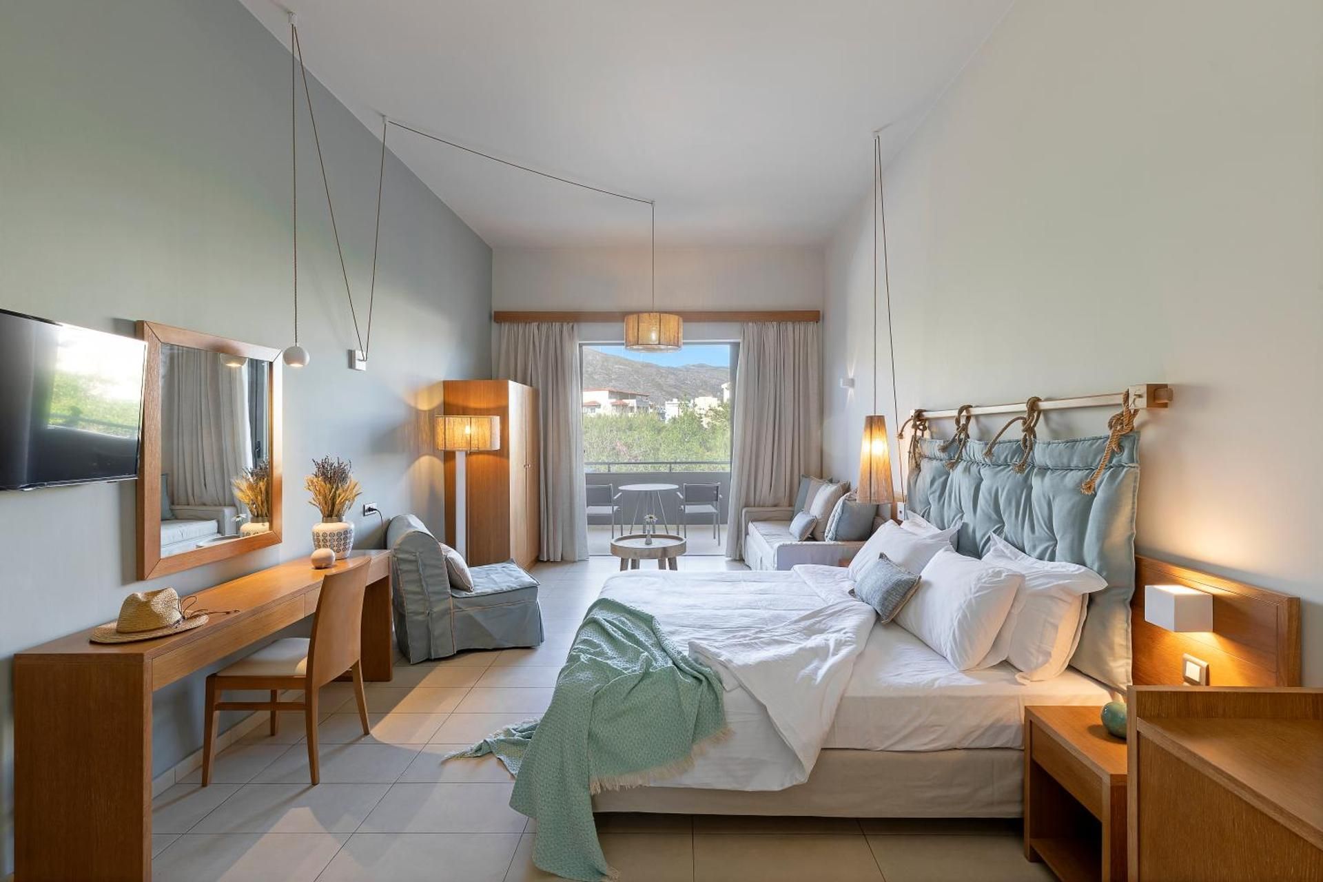 Double or Twin Room with Partial Sea View