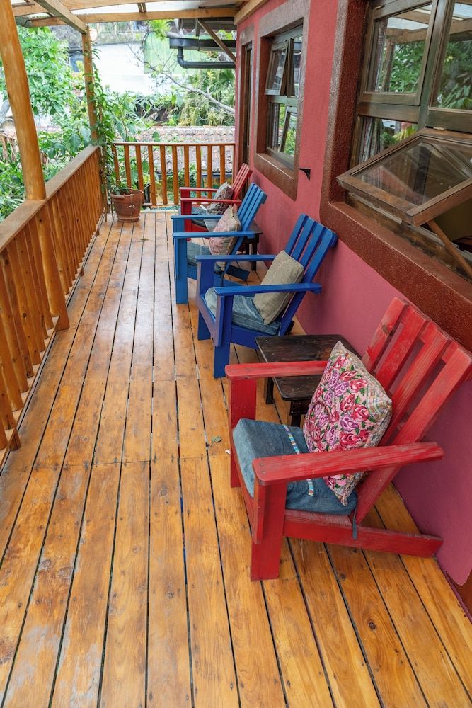 La Iguana Perdida - Hostel Deluxe Triple Room, Multiple Beds, Patio 10