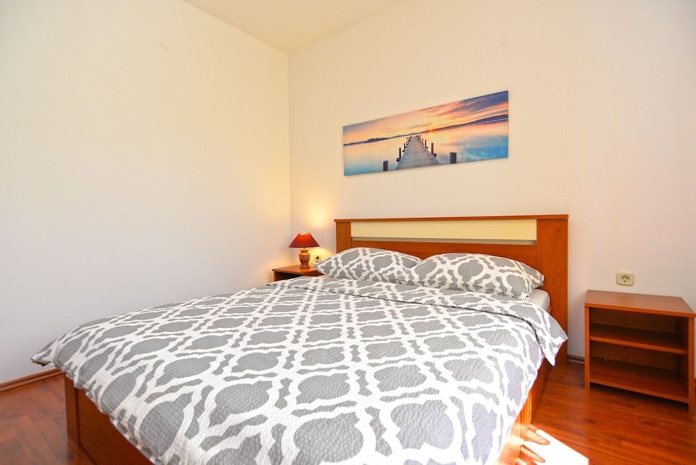 Apartment, 2 Bedrooms (1124/9664)