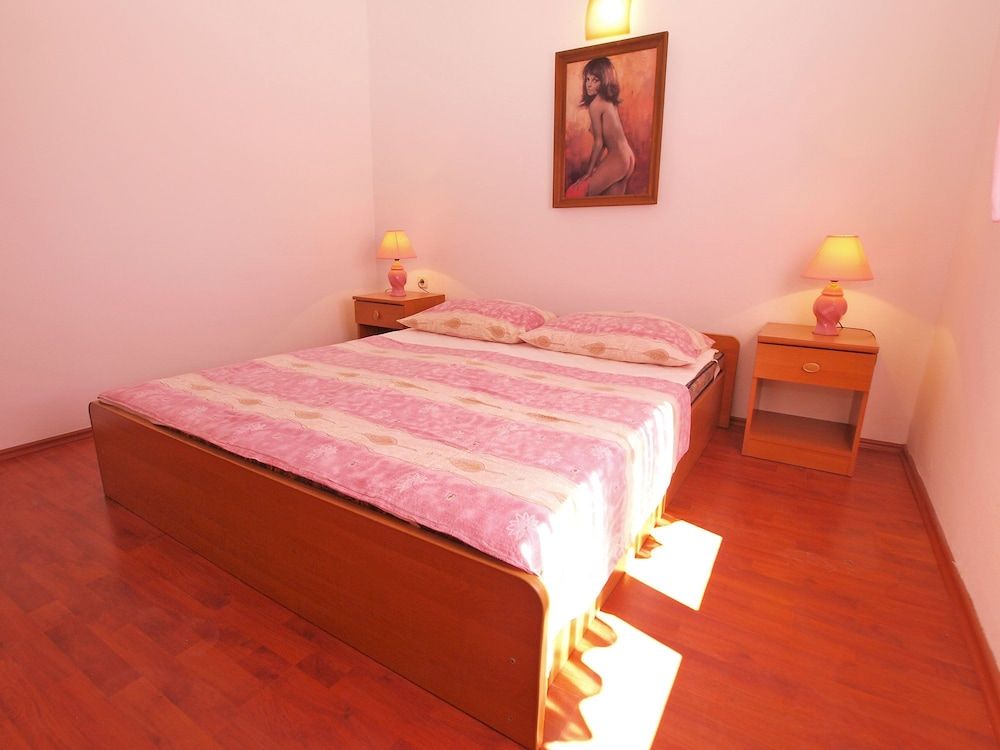 Apartment, 2 Bedrooms (1124/9663)