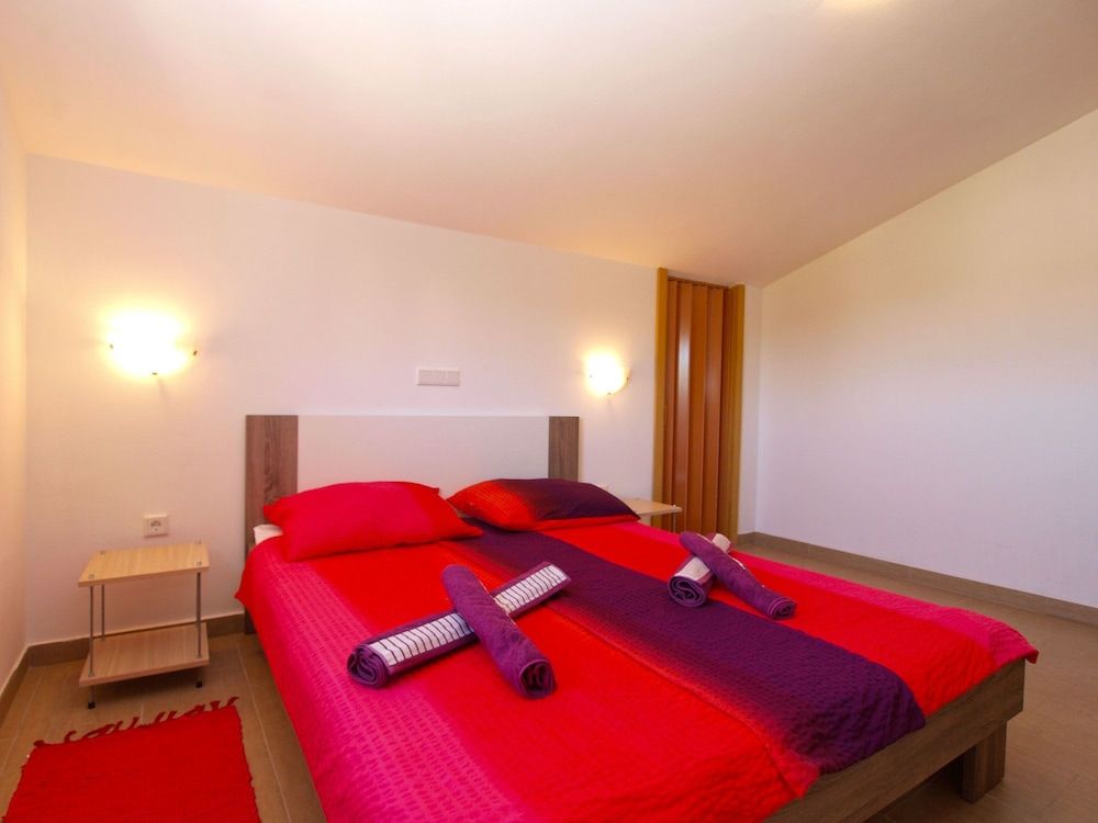 Apartment, 3 Bedrooms (1480/13828)