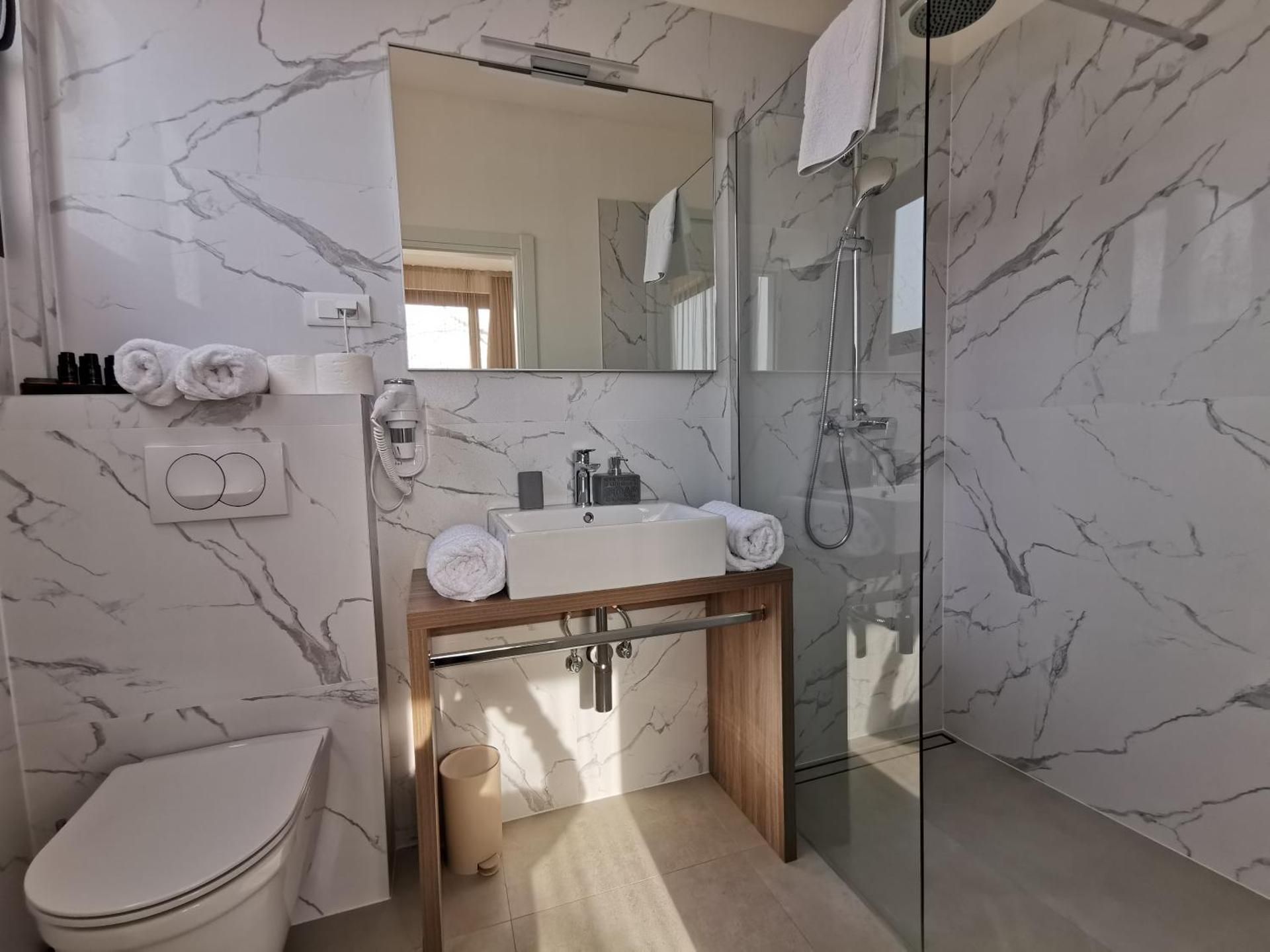 King Room with Garden View