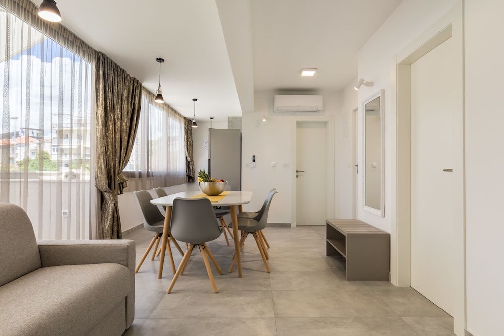 Luxury Rooms Pino Apartment 6