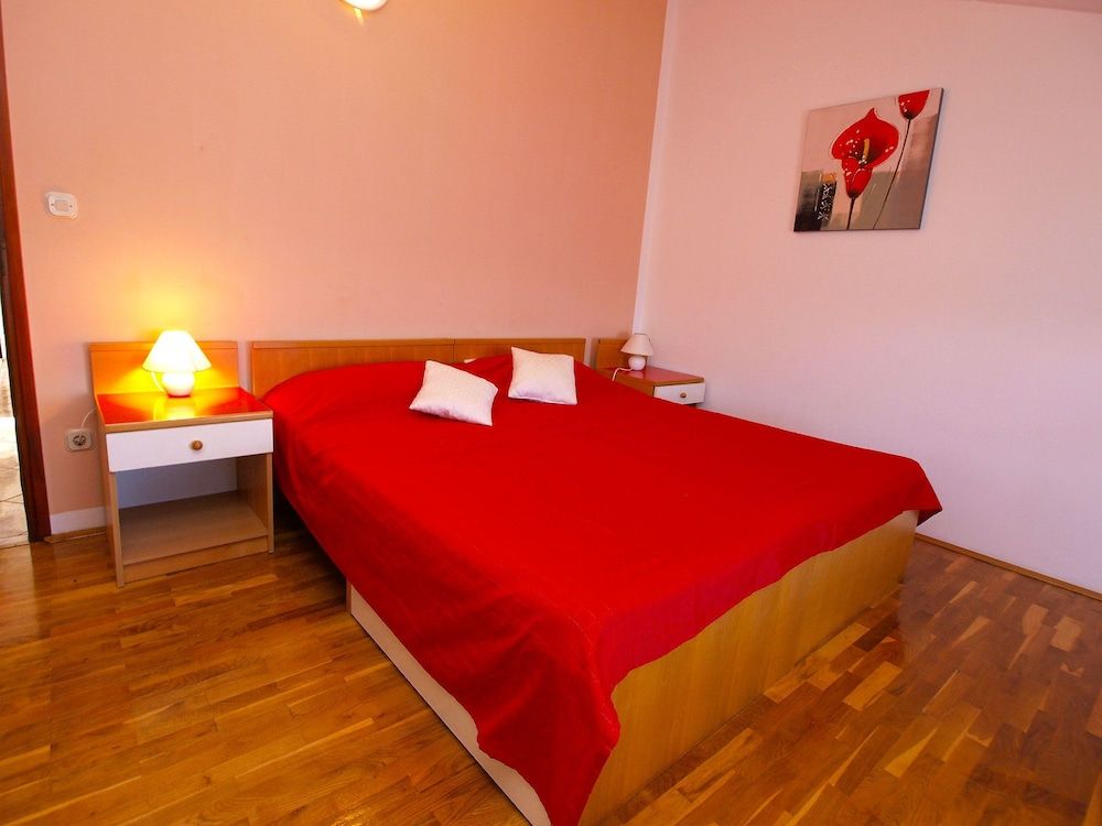 Apartment, 2 Bedrooms (994/3136)