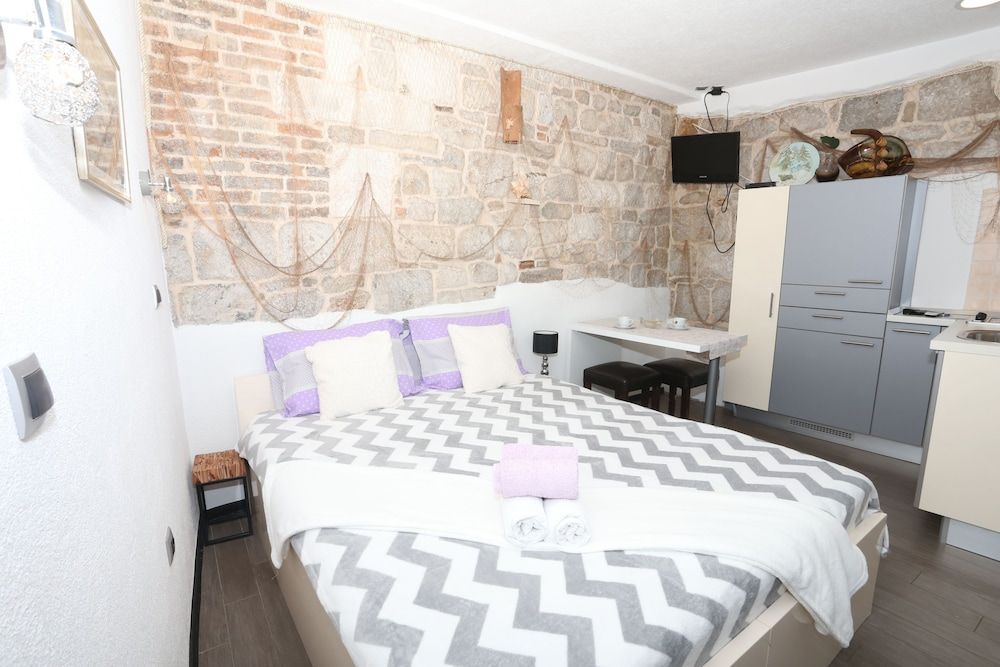 undefined Apartments Nikolla 6
