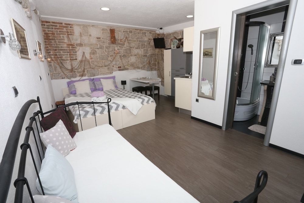 undefined Apartments Nikolla 7