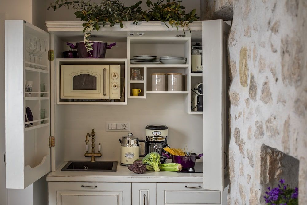 House STAYEVA 11 Deluxe Studio Suite, 1 Queen Bed, City View 7