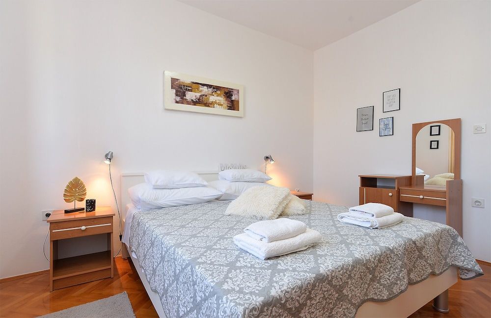 Apartment, 2 Bedrooms (1021/10640)