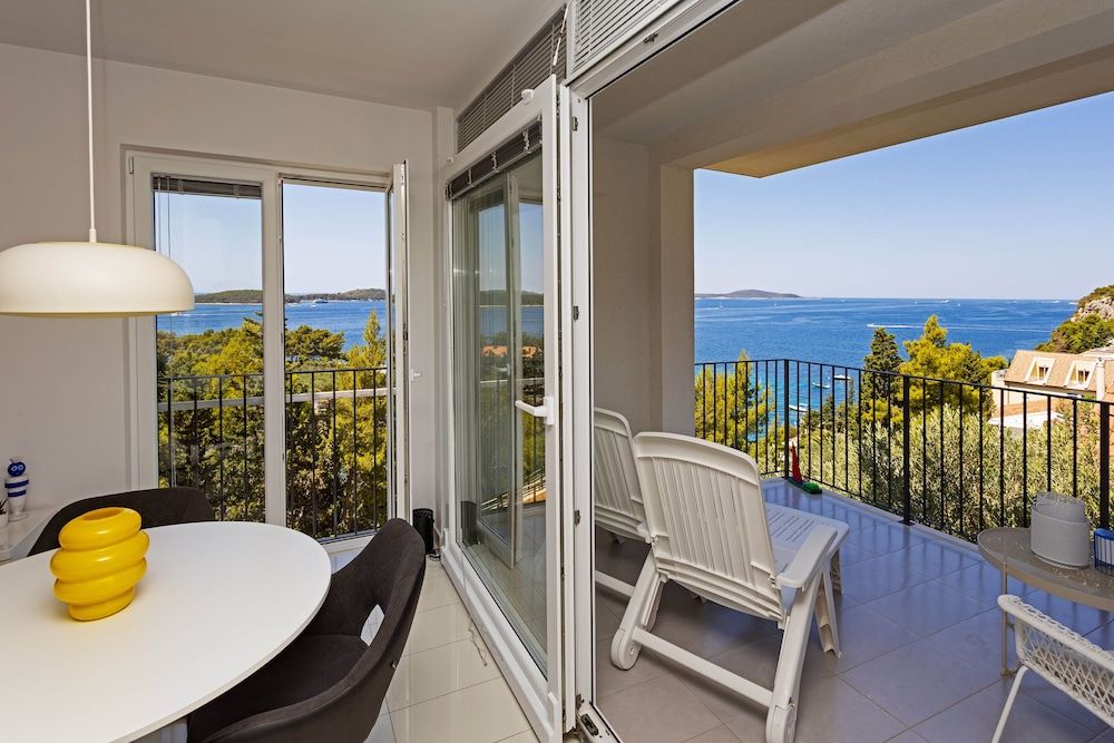 Blue Bay Residence Comfort Apartment (My Sunshine) 5