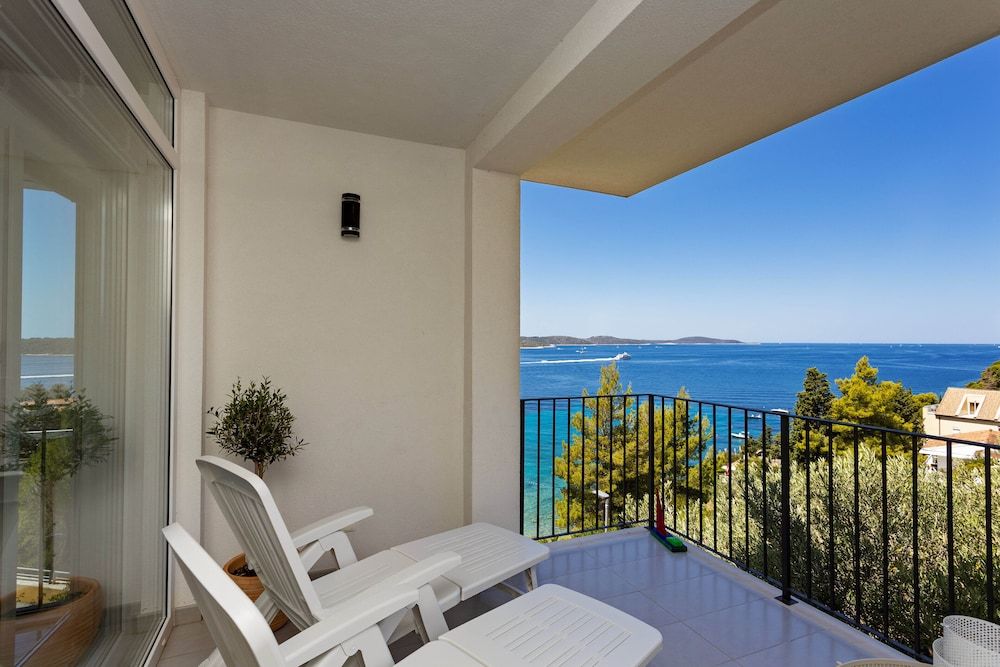 Blue Bay Residence Comfort Apartment (My Sunshine) 4