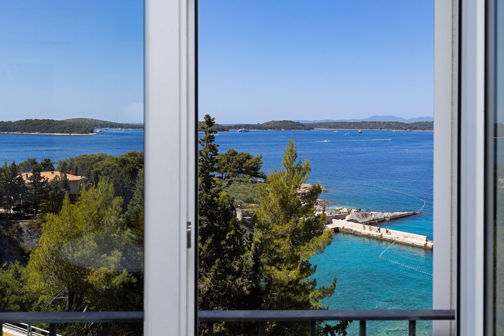 Blue Bay Residence Comfort Apartment (My Sunshine) 13