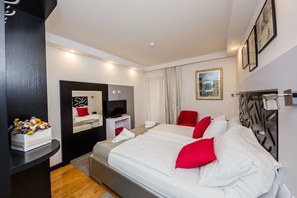 Hotel Sveti Kriz Standard Double or Twin Room, 2 Twin Beds 3