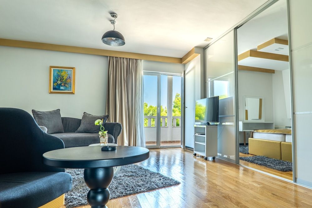 Hotel Sveti Kriz Standard Double or Twin Room, 2 Twin Beds 15