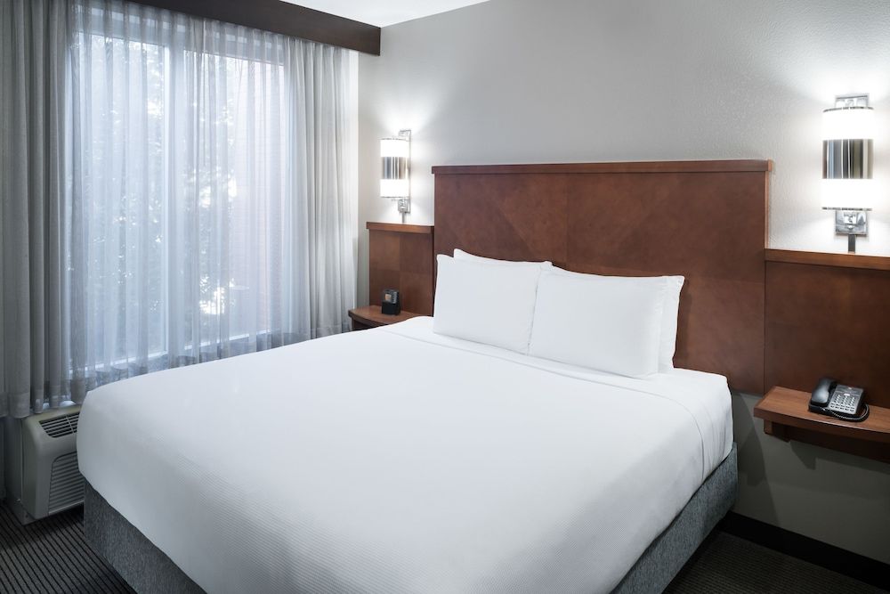 Room, 1 King Bed with Sofa bed (High Floor)