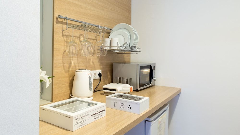 Dream Hotel Apartment, Kitchenette 8