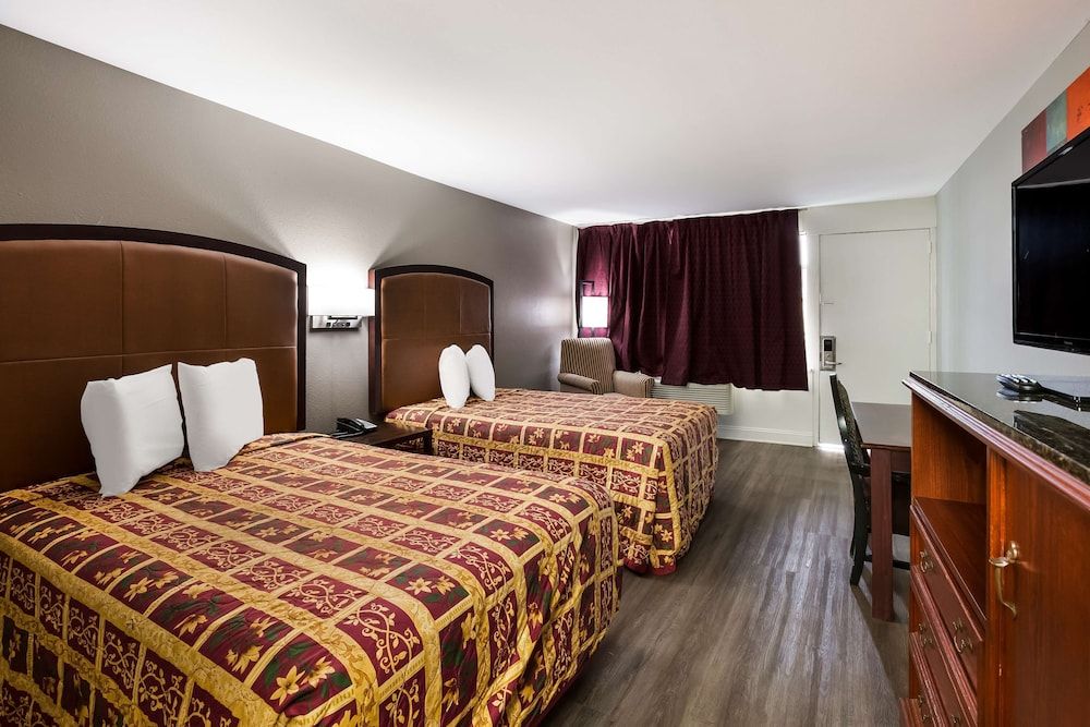 Room, 2 Double Beds, Non Smoking (Check-In: 3PM - 12AM)