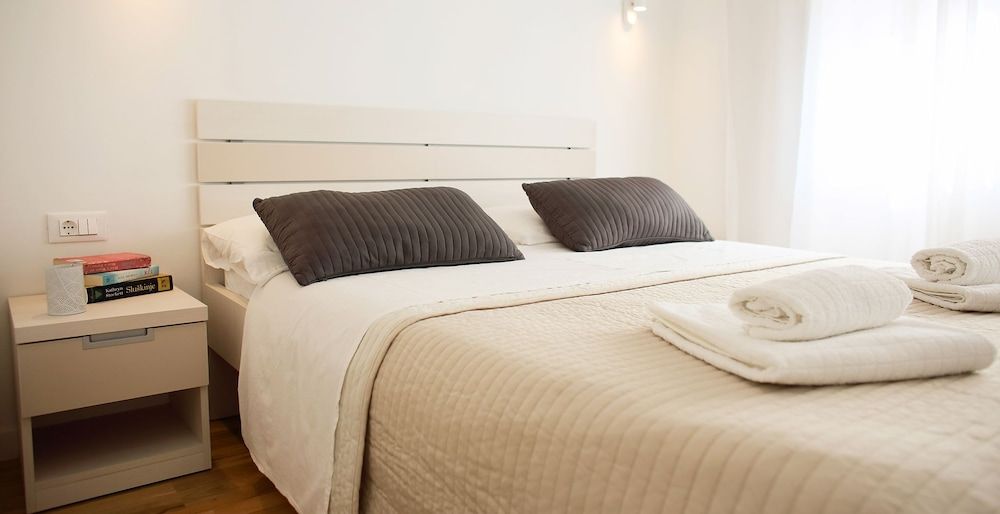 undefined Apartment Le Monde 3