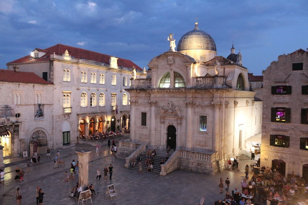 undefined MAIN CENTRAL SQUARE guest house 3