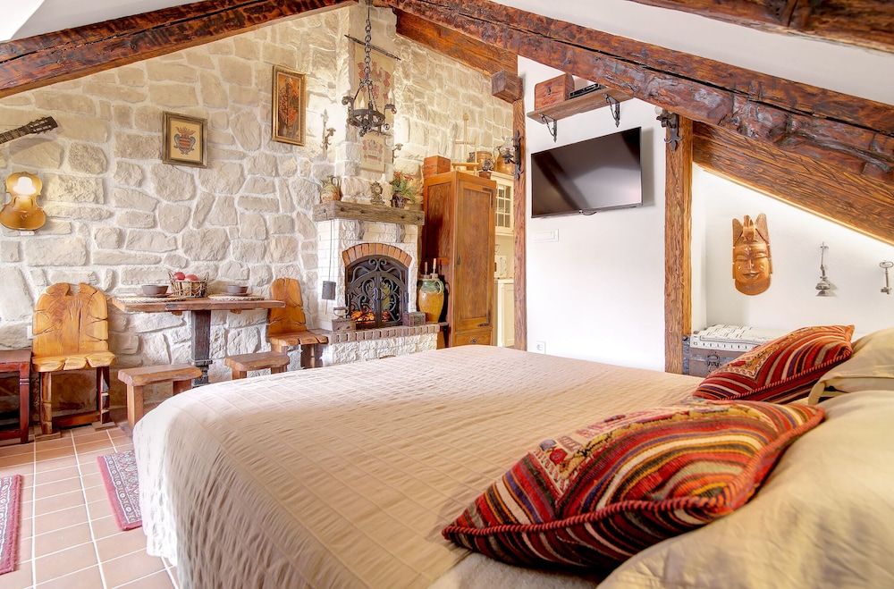 MAIN CENTRAL SQUARE guest house Exclusive Studio 4