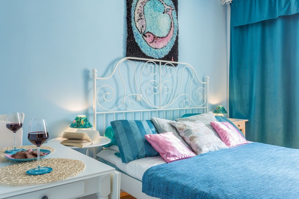 undefined MAIN CENTRAL SQUARE guest house 5