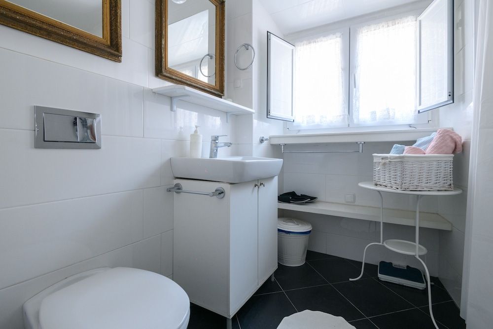 MAIN CENTRAL SQUARE guest house Superior Studio 9