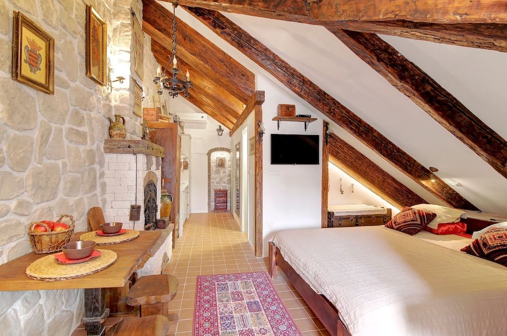 MAIN CENTRAL SQUARE guest house Exclusive Studio 2