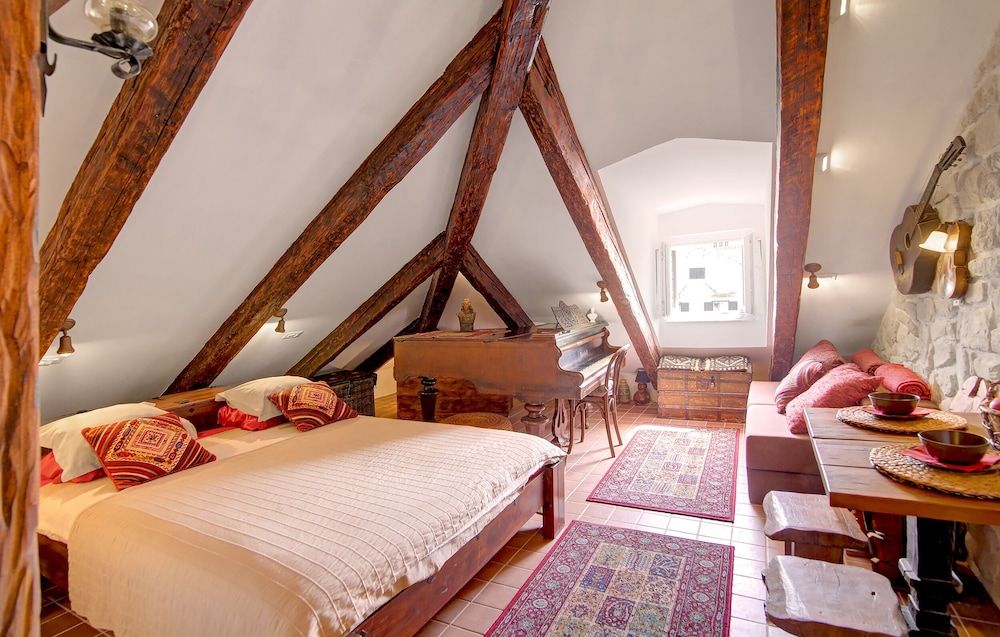 MAIN CENTRAL SQUARE guest house Exclusive Studio