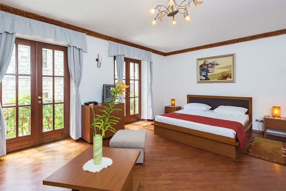undefined Hotel Villa Nora 5