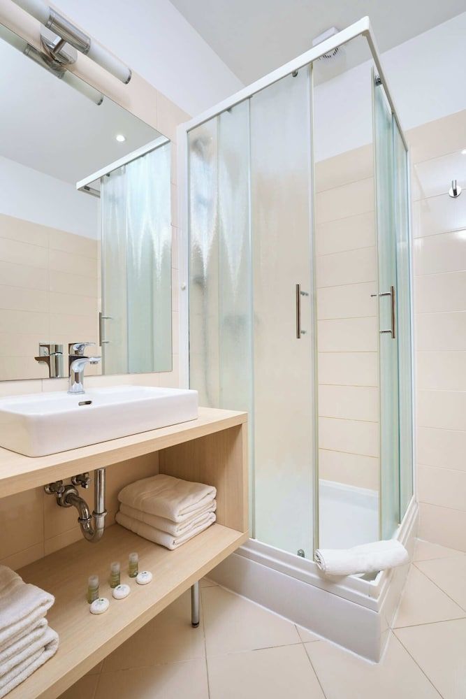 Hotel Phoenix Comfort Single Room, 1 Twin Bed, Non Smoking, Housekeeping 5