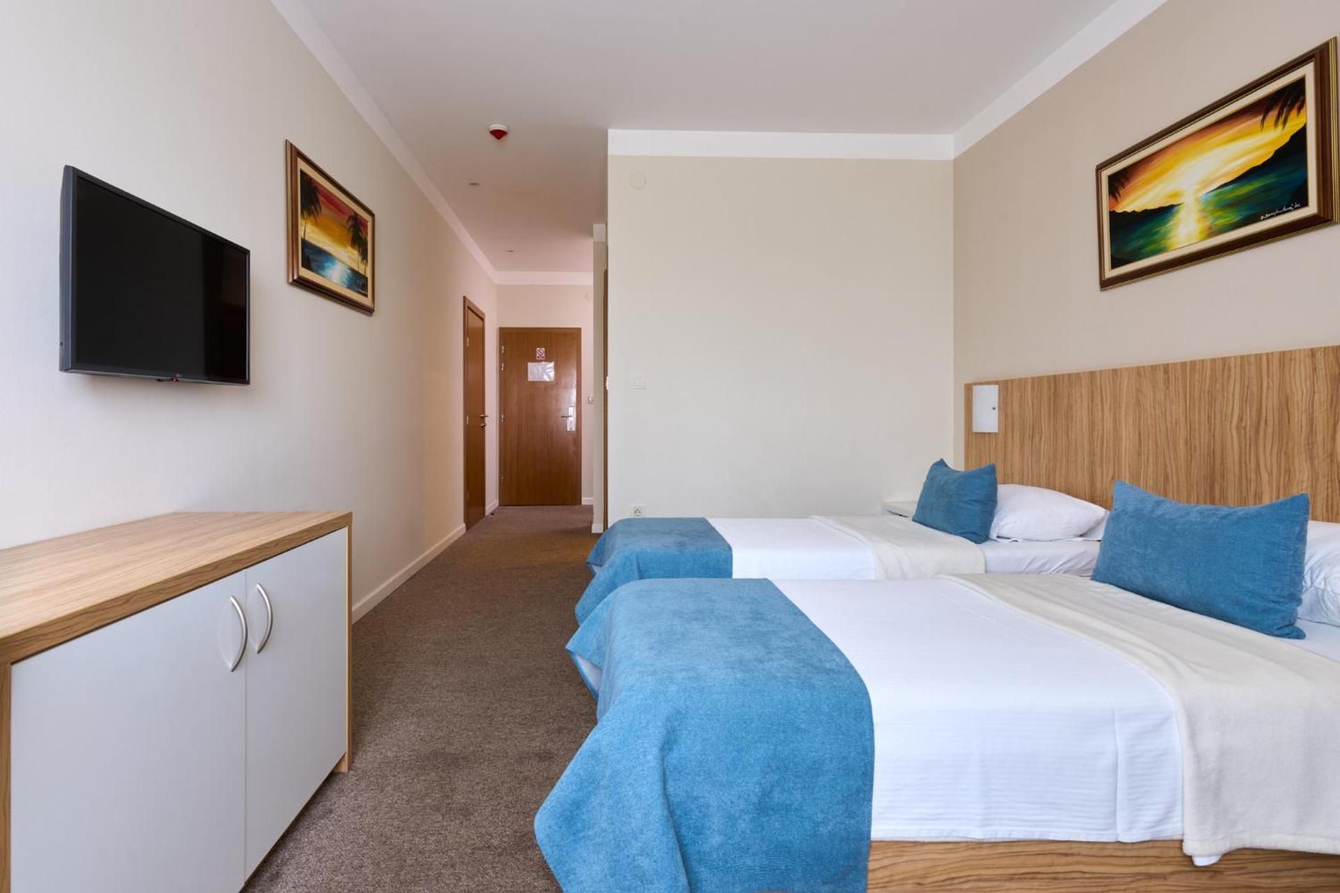 Interconnecting Room