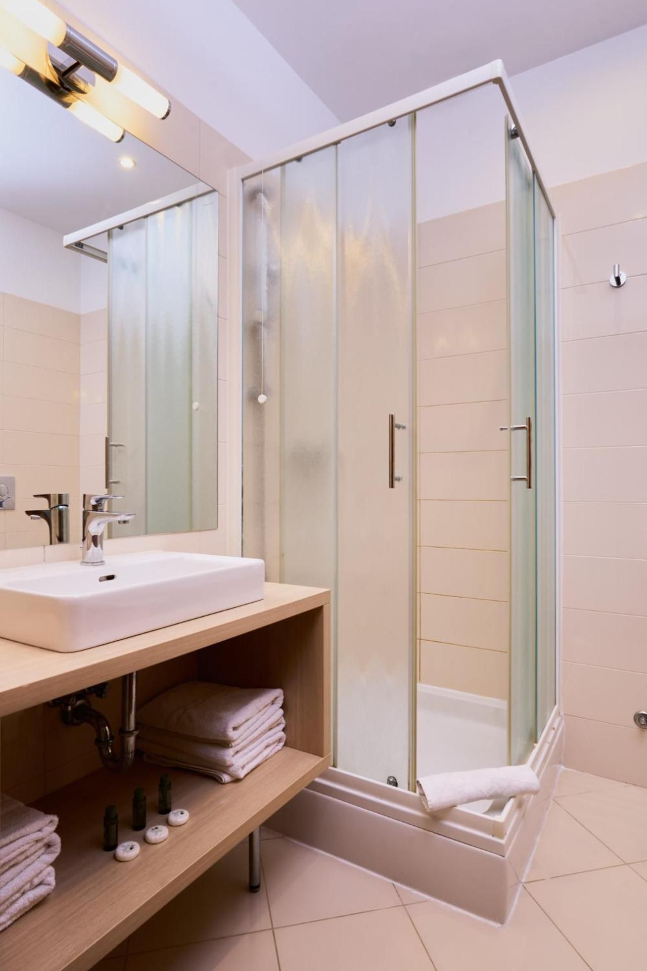 Interconnecting Room