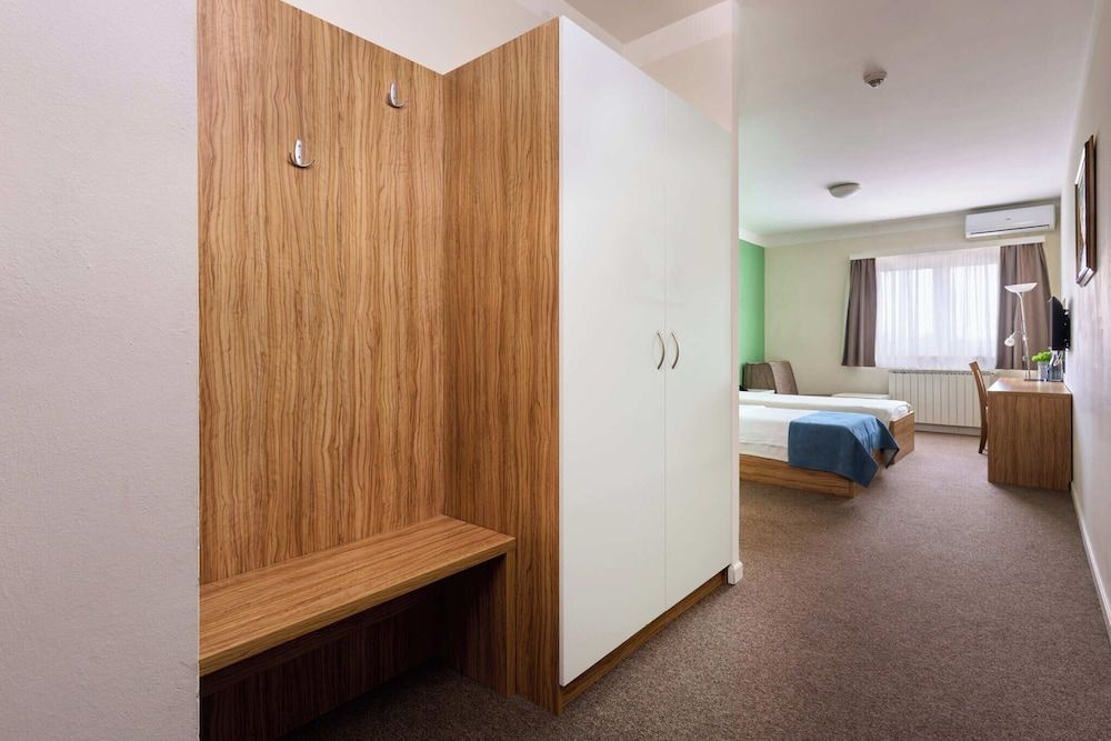 Hotel Phoenix Comfort Single Room, 1 Twin Bed, Non Smoking, Housekeeping