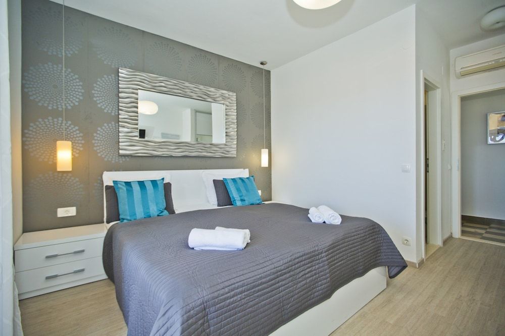 Violeta Hvar Comfort Double Room, Terrace, Partial Sea View 5