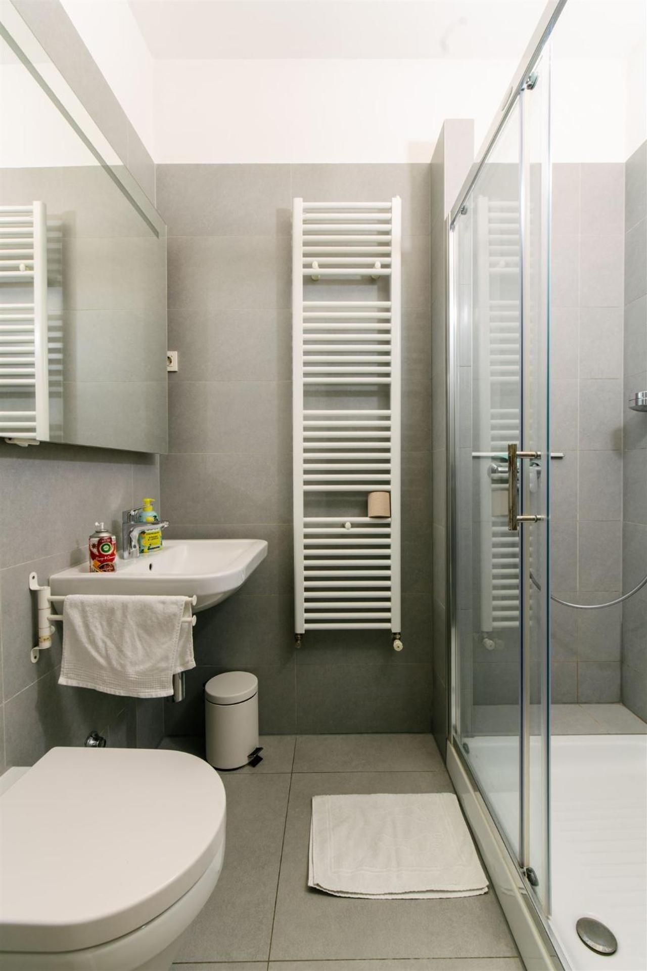 One-Bedroom Apartment - Non-Smoking