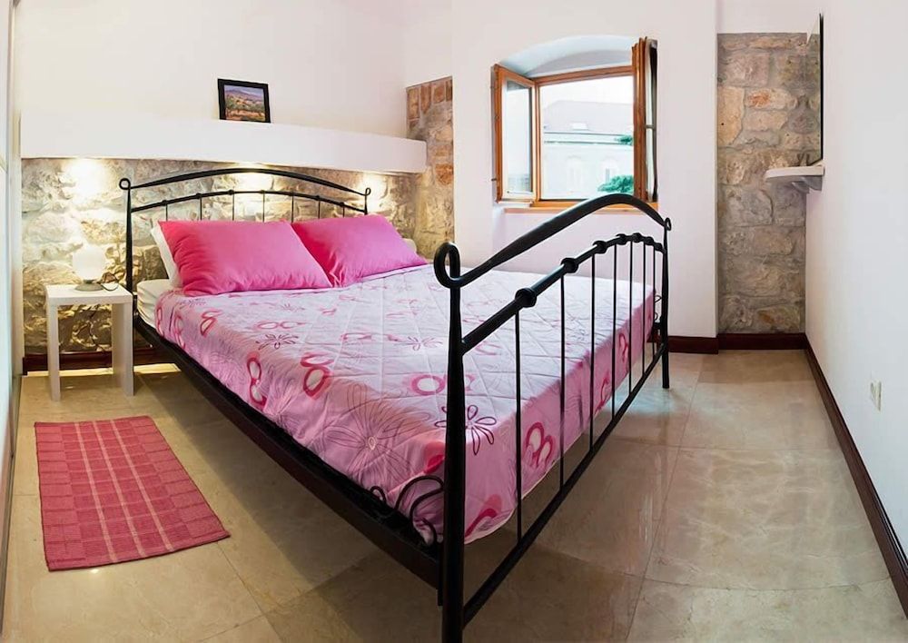 undefined Dalmatian Apartments 4