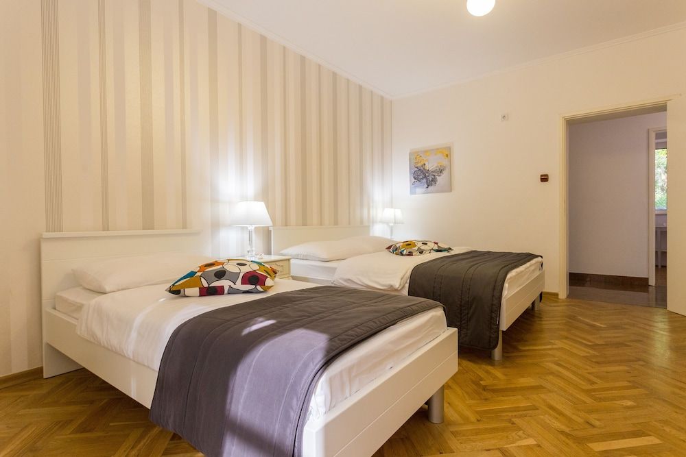 undefined Apartments Banje Beach