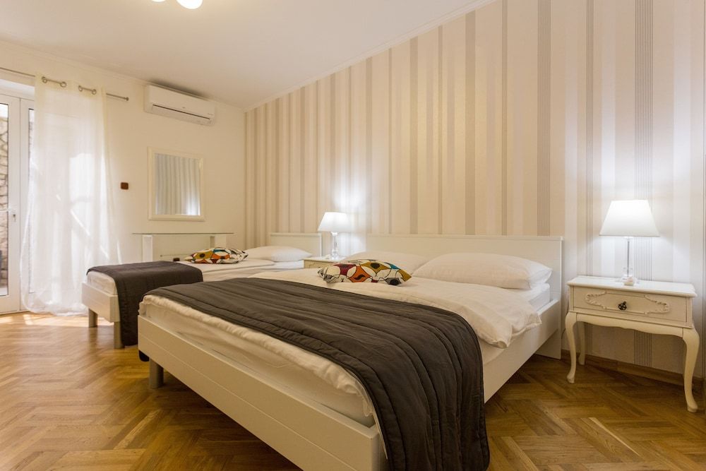 undefined Apartments Banje Beach 9