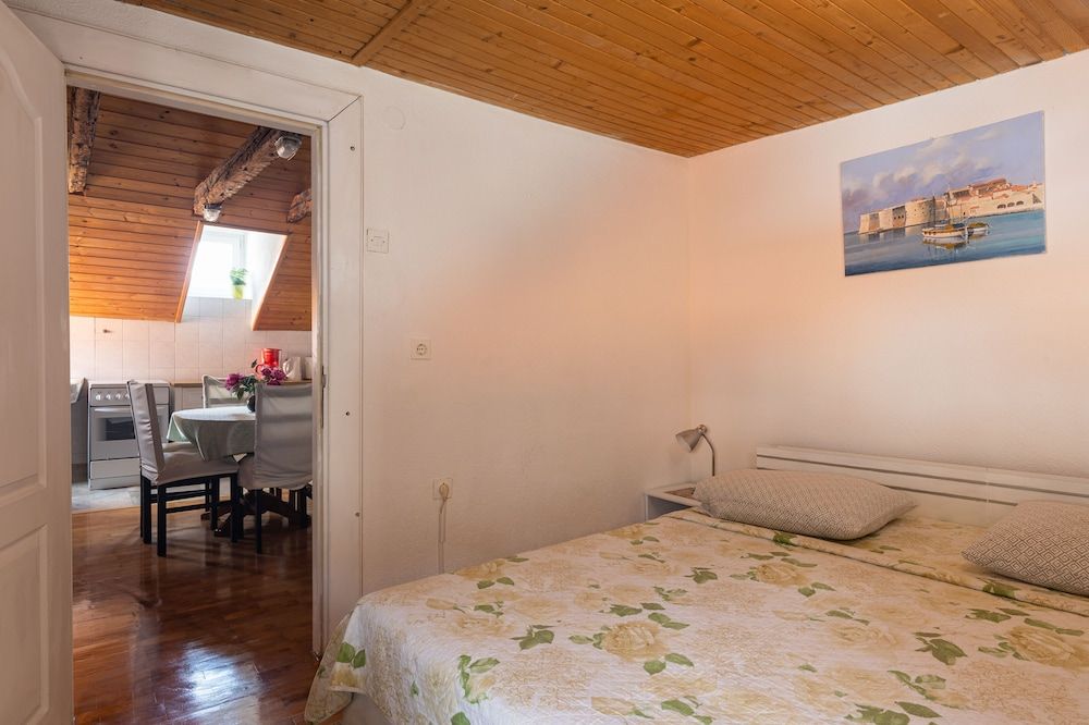 undefined Old Town Baroque Palace Accommodation 9