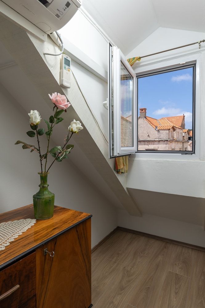 undefined Old Town Baroque Palace Accommodation 4