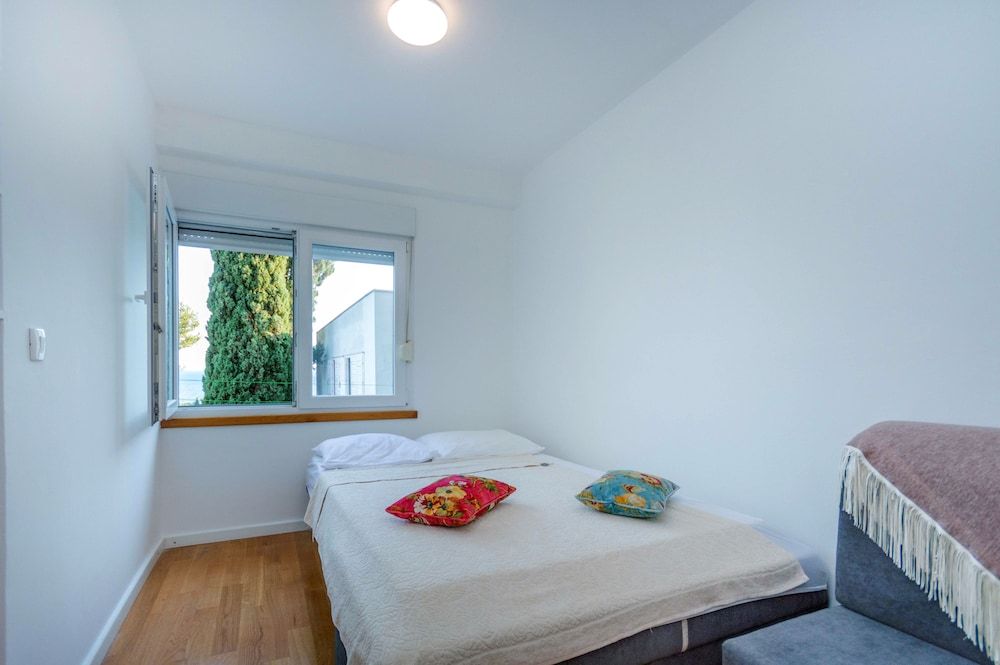 Classic Apartment, 2 Bedrooms, Ground Floor