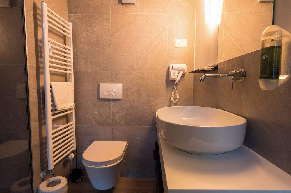 Doma Zagreb Premium Double or Twin Room 8