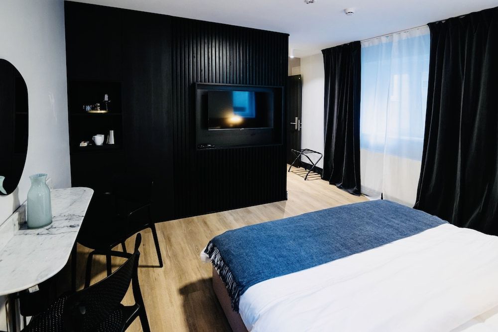 Doma Zagreb Premium Double or Twin Room